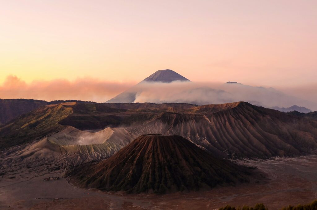 日出_布羅莫火山